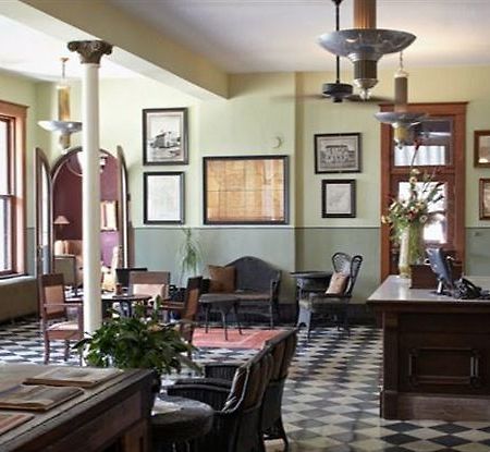 Hotel Frederick Бунвилл Интерьер фото